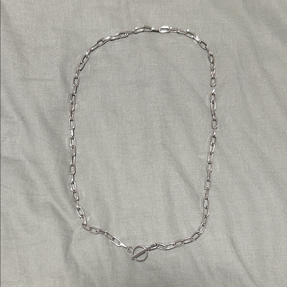 Elegant Silver Chain Necklace